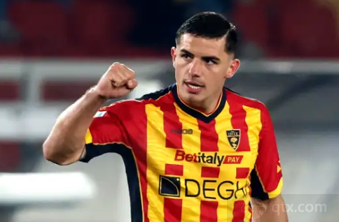 中国足球不 中国足球不