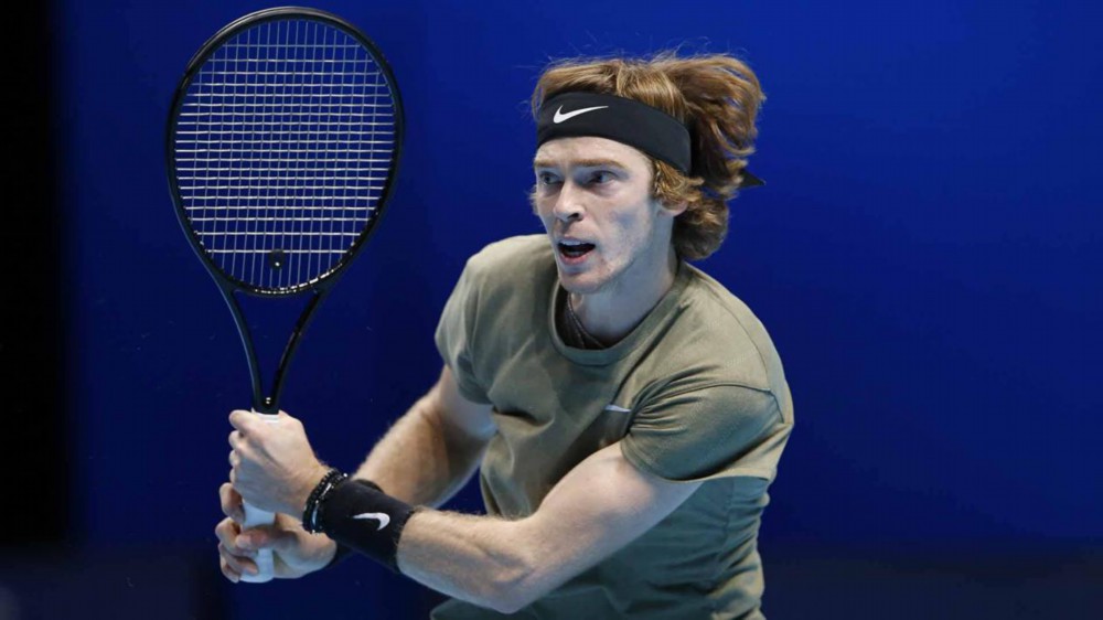 萨利巴和奥 萨利巴和奥