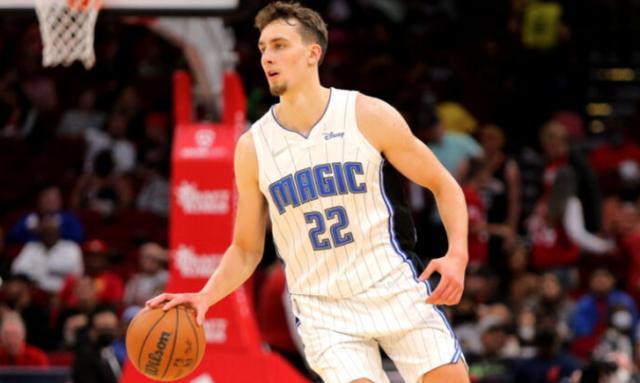 与俱乐部 与俱乐部