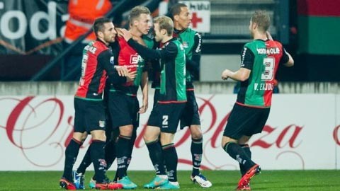 随即被队医 随即被队医