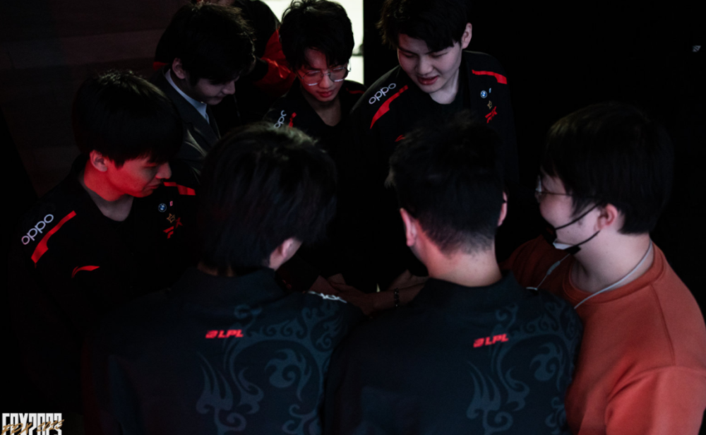 冷对詹皇引 冷对詹皇引